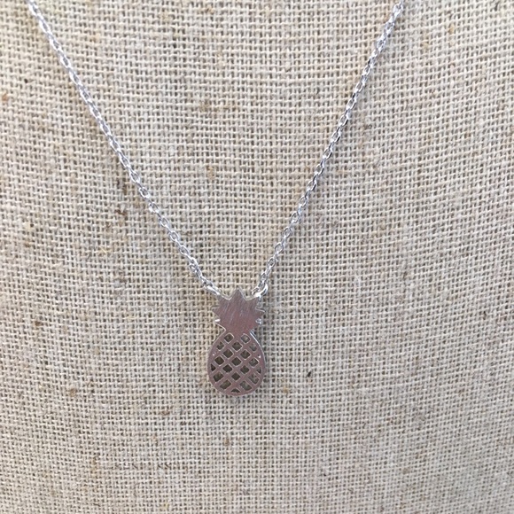 Pineapple Necklace - Picture 2 of 3